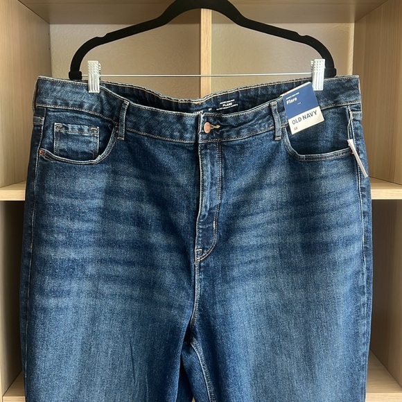 NWT Old Navy Higher High-Rise Flare Secret Smooth Pockets Size 22 - Picture 2 of 4